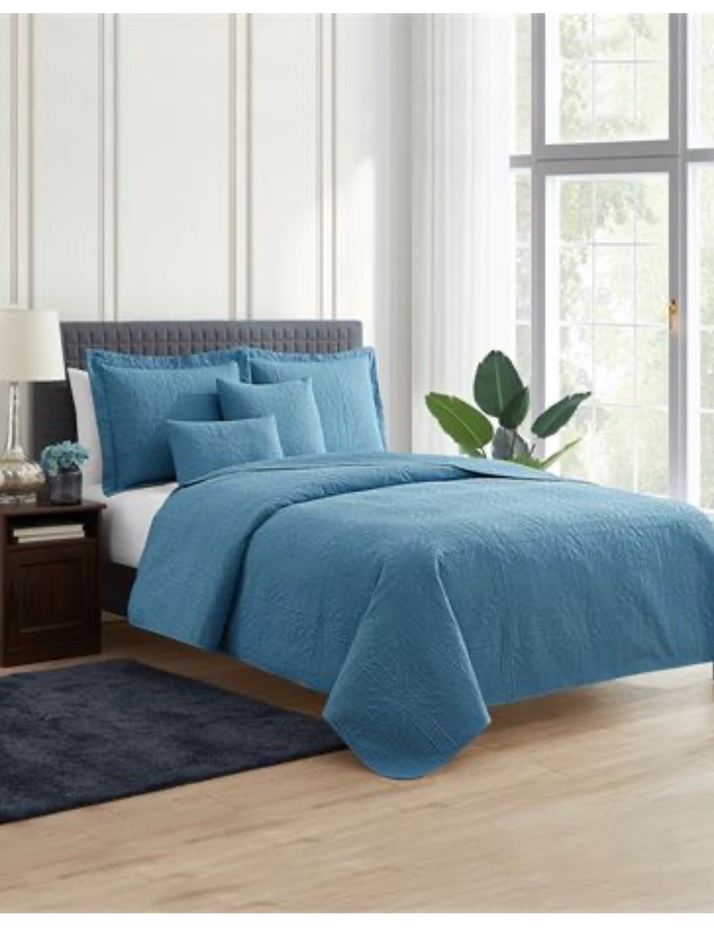 NWT Clara Clark Queen Size Coverlet Set - Blue